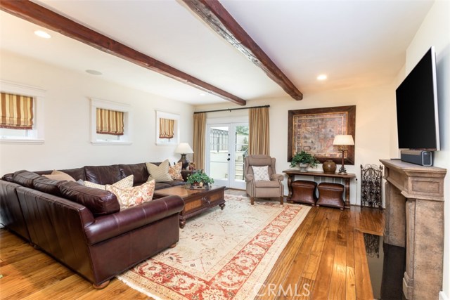 755 31st Street, Manhattan Beach, California 90266, 4 Bedrooms Bedrooms, ,4 BathroomsBathrooms,Residential,Sold,31st,SB19068029