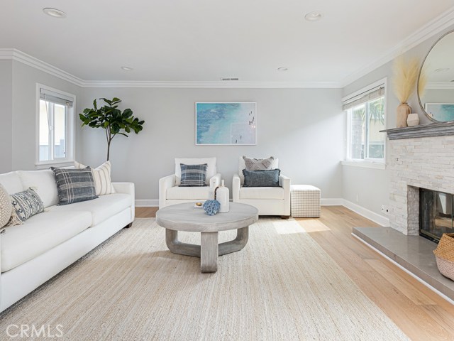 2312 Huntington Lane, Redondo Beach, California 90278, 4 Bedrooms Bedrooms, ,2 BathroomsBathrooms,Residential,Sold,Huntington,SB20214766