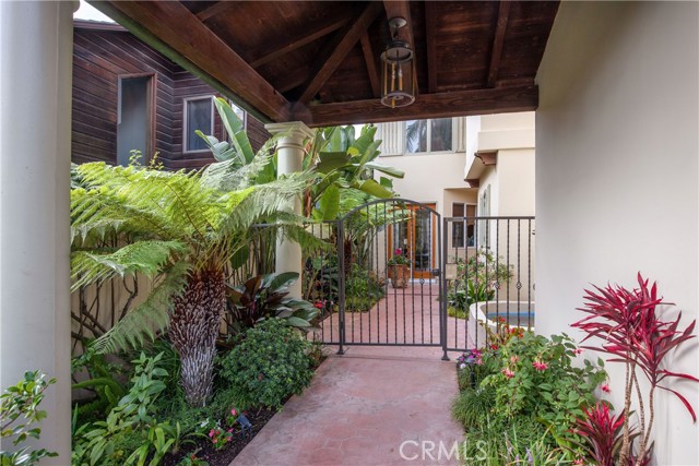 717 29th Street, Manhattan Beach, California 90266, 5 Bedrooms Bedrooms, ,4 BathroomsBathrooms,Residential,Sold,29th,SB21147466