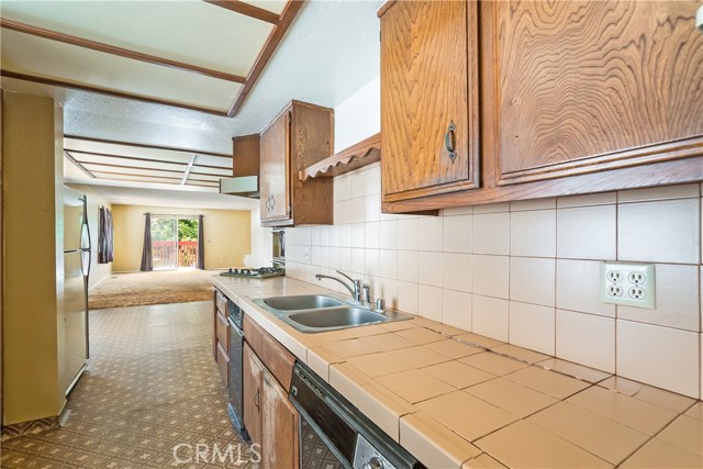 2004 Nelson Avenue, Redondo Beach, California 90278, 4 Bedrooms Bedrooms, ,3 BathroomsBathrooms,Residential,Sold,Nelson,SB17138213