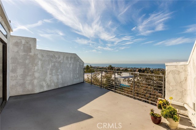 736 Gould Avenue, Hermosa Beach, California 90254, 3 Bedrooms Bedrooms, ,3 BathroomsBathrooms,Residential,Sold,Gould,SB20120208