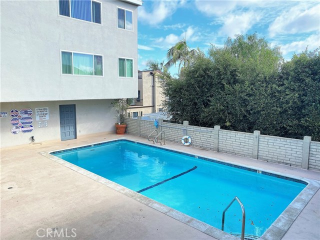 2411 Prospect Avenue, Hermosa Beach, California 90254, 2 Bedrooms Bedrooms, ,1 BathroomBathrooms,Residential,Sold,Prospect,SB21014634