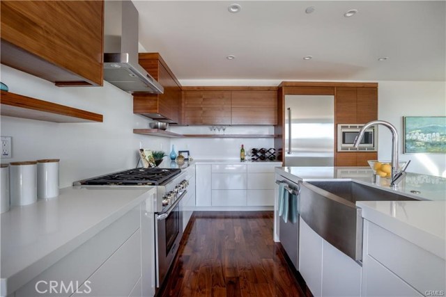 438 Hermosa Avenue, Hermosa Beach, California 90254, 4 Bedrooms Bedrooms, ,3 BathroomsBathrooms,Residential,Sold,Hermosa,PV18010706