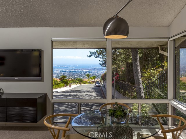 30048 Knoll View Drive, Rancho Palos Verdes, California 90275, 3 Bedrooms Bedrooms, ,2 BathroomsBathrooms,Residential,Sold,Knoll View,PV19091572