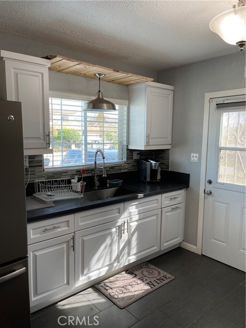2 Bed Home for Sale in Compton, California