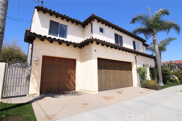 1701 Meadows Avenue, Manhattan Beach, California 90266, 5 Bedrooms Bedrooms, ,3 BathroomsBathrooms,Residential,Sold,Meadows,SB18088977