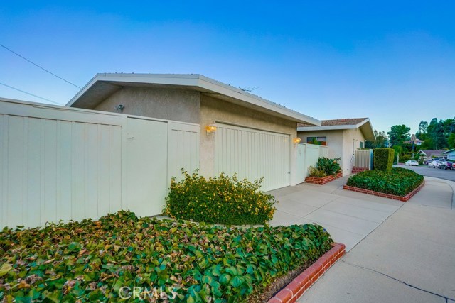 2143 Velez Drive, Rancho Palos Verdes, California 90275, 3 Bedrooms Bedrooms, ,2 BathroomsBathrooms,Residential,Sold,Velez,SB20181940
