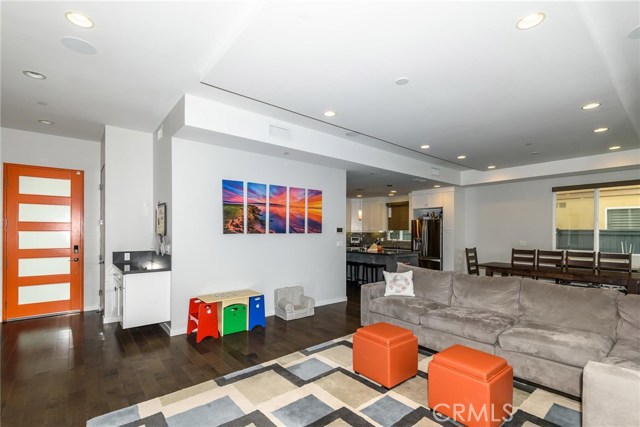 2313 Clark Lane, Redondo Beach, California 90278, 4 Bedrooms Bedrooms, ,3 BathroomsBathrooms,Residential,Sold,Clark,SB18080863