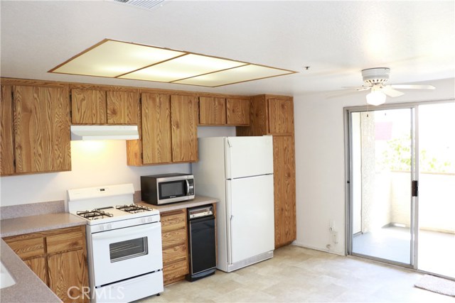 12141 Centralia Street 219, Lakewood, CA 90715, photo 6