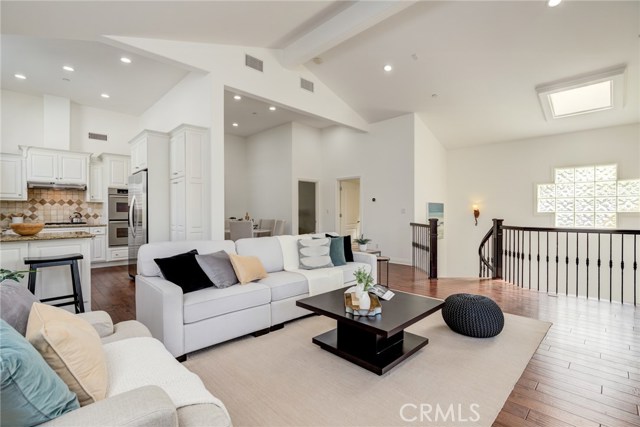 228 Juanita Avenue, Redondo Beach, California 90277, 4 Bedrooms Bedrooms, ,2 BathroomsBathrooms,Residential,Sold,Juanita,SB20139705