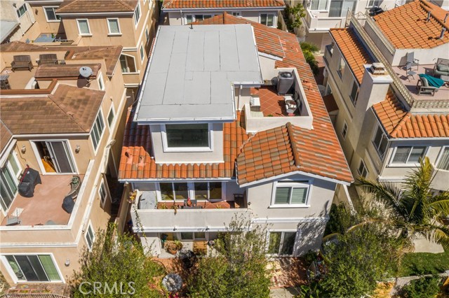 613 Lucia Avenue, Redondo Beach, California 90277, 4 Bedrooms Bedrooms, ,2 BathroomsBathrooms,Residential,Sold,Lucia,SB20146228