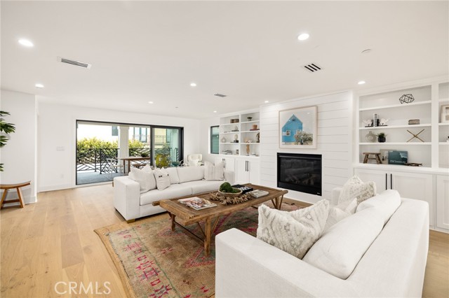 Family Gathering Area With Grand Sliding Doors