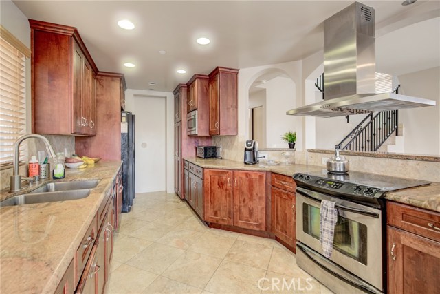 1011 Garnet Street, Redondo Beach, California 90277, 4 Bedrooms Bedrooms, ,4 BathroomsBathrooms,Residential,Sold,Garnet,SB20070806