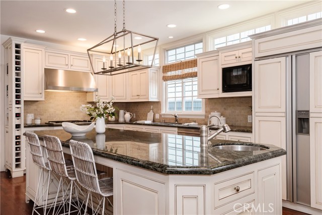 Oversized kitchen island