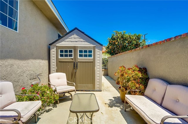 2412 Ives Lane, Redondo Beach, California 90278, 3 Bedrooms Bedrooms, ,2 BathroomsBathrooms,Residential,Sold,Ives,SB20100706