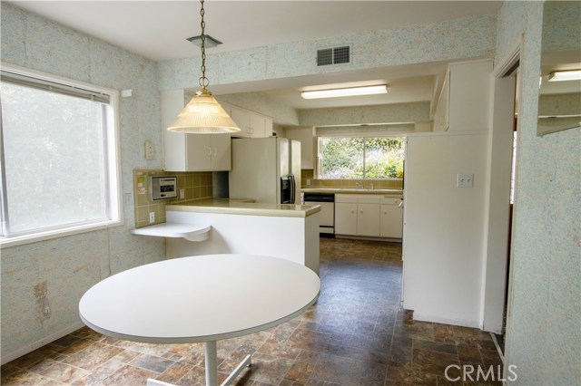 2204 Via Alamitos, Palos Verdes Estates, California 90274, 4 Bedrooms Bedrooms, ,3 BathroomsBathrooms,Residential,Sold,Via Alamitos,SB20130377