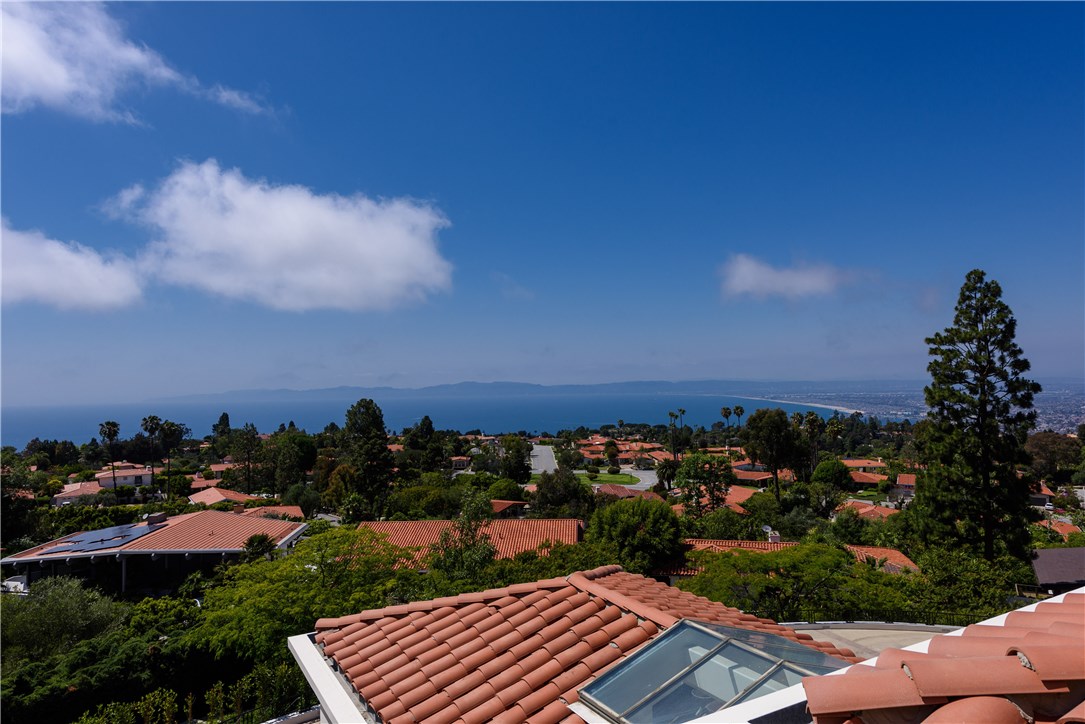 2228 Via Cerritos, Palos Verdes Estates, California 90274, 7 Bedrooms Bedrooms, ,6 BathroomsBathrooms,Residential,Sold,Via Cerritos,SB19060195