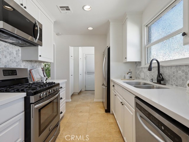 2 Bed Home for Sale in Sherman Oaks, California