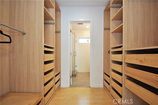 Master: Walk-in Closet