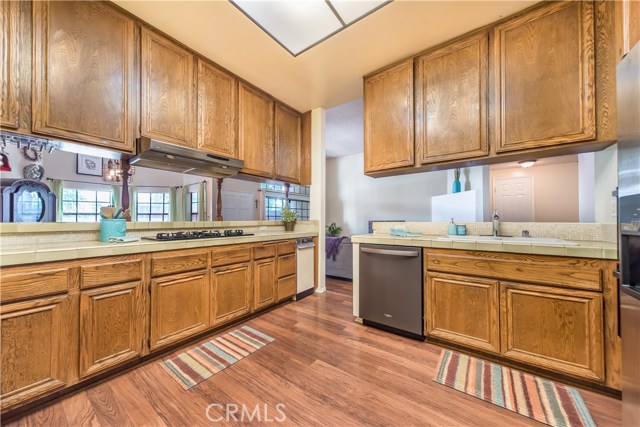 2019 Carnegie Lane, Redondo Beach, California 90278, 3 Bedrooms Bedrooms, ,2 BathroomsBathrooms,Residential,Sold,Carnegie,SB18195793