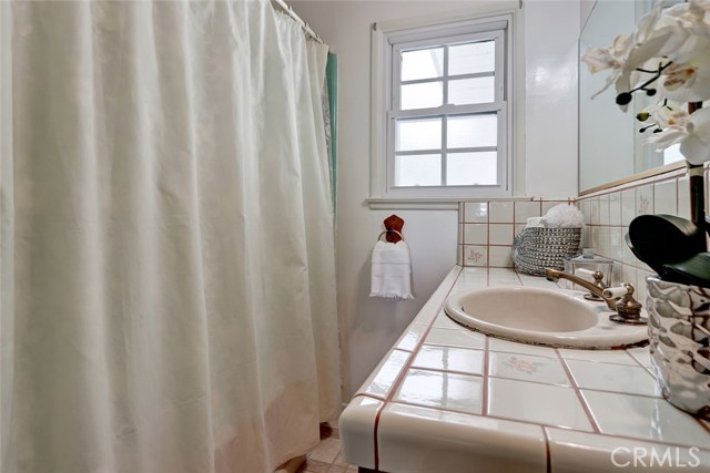 1634 22nd Street, Manhattan Beach, California 90266, 3 Bedrooms Bedrooms, ,1 BathroomBathrooms,Residential,Sold,22nd,SB19046037