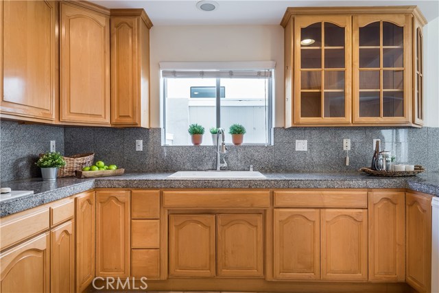 2108 Huntington Lane, Redondo Beach, California 90278, 4 Bedrooms Bedrooms, ,2 BathroomsBathrooms,Residential,Sold,Huntington,SB18165311