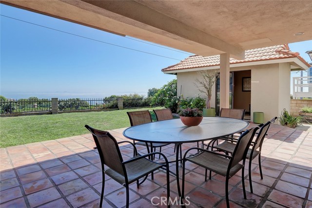 5810 Sunmist Drive, Rancho Palos Verdes, California 90275, 4 Bedrooms Bedrooms, ,3 BathroomsBathrooms,Residential,Sold,Sunmist,SB19187283