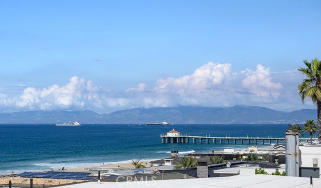 133 1st Street, Manhattan Beach, California 90266, 3 Bedrooms Bedrooms, ,2 BathroomsBathrooms,Residential,Sold,1st,SB20052011