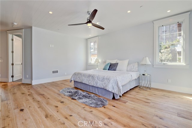 1955 Monterey Boulevard, Hermosa Beach, California 90254, 4 Bedrooms Bedrooms, ,2 BathroomsBathrooms,Residential,Sold,Monterey,SB18111119