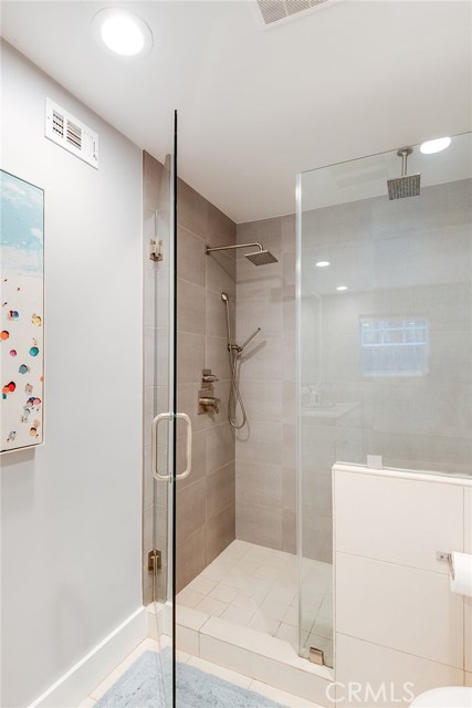 3528 Maple Avenue, Manhattan Beach, California 90266, 3 Bedrooms Bedrooms, ,2 BathroomsBathrooms,Residential,Sold,Maple,SB20187420