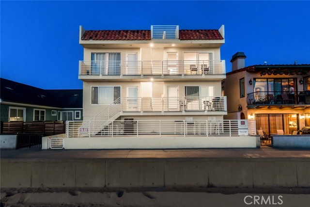 72 The Strand, Hermosa Beach, California 90254, 2 Bedrooms Bedrooms, ,1 BathroomBathrooms,Residential,Sold,The Strand,SB20169113