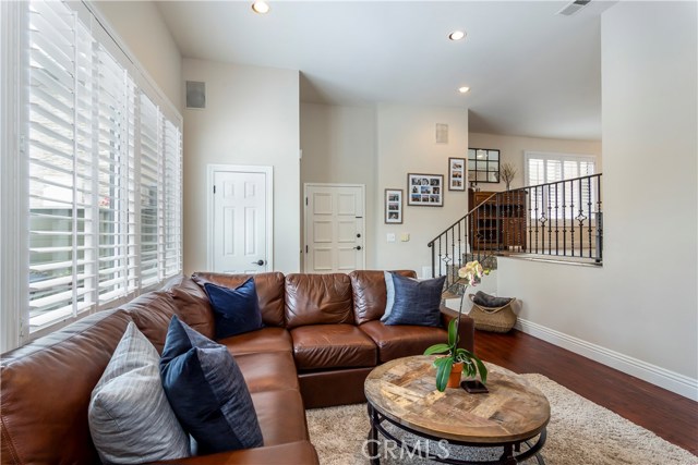 205 Francisca Avenue, Redondo Beach, California 90277, 3 Bedrooms Bedrooms, ,2 BathroomsBathrooms,Residential,Sold,Francisca,SB18102796