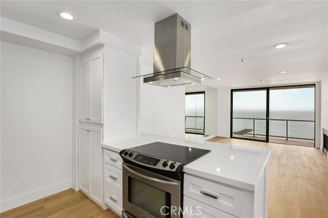 615 Esplanade, Redondo Beach, California 90277, 1 Bedroom Bedrooms, ,1 BathroomBathrooms,Residential,Sold,Esplanade,SB19123307