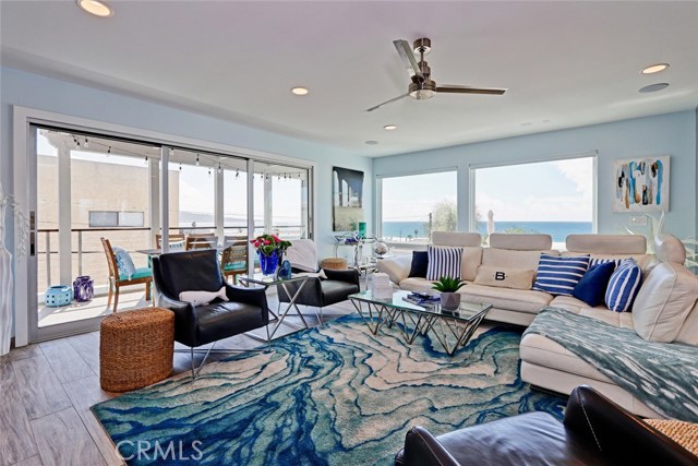 300 28th Street, Hermosa Beach, California 90254, 4 Bedrooms Bedrooms, ,4 BathroomsBathrooms,Residential,Sold,28th,SB18066666