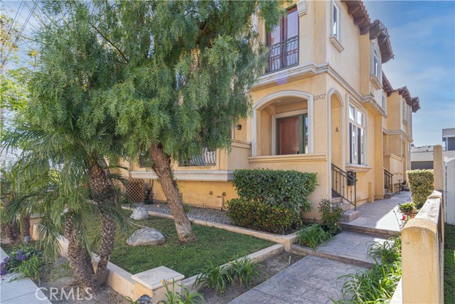 2207 Perkins Lane, Redondo Beach, California 90278, 3 Bedrooms Bedrooms, ,2 BathroomsBathrooms,Residential,Sold,Perkins,SB21094545