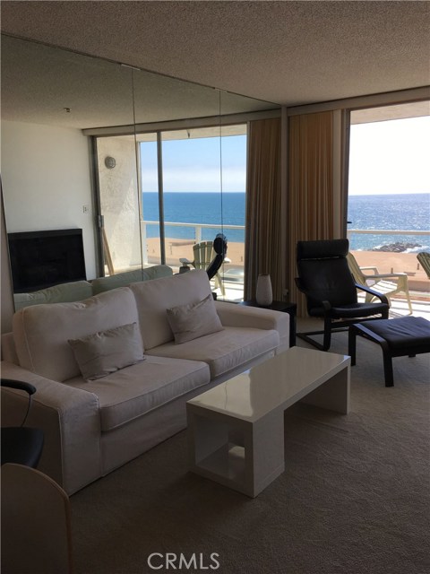 615 Esplanade, Redondo Beach, California 90277, 1 Bedroom Bedrooms, ,1 BathroomBathrooms,Residential,Sold,Esplanade,PV17119057