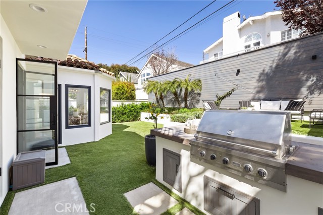2408 Pine Avenue, Manhattan Beach, California 90266, 4 Bedrooms Bedrooms, ,3 BathroomsBathrooms,Residential,Sold,Pine,SB21066835