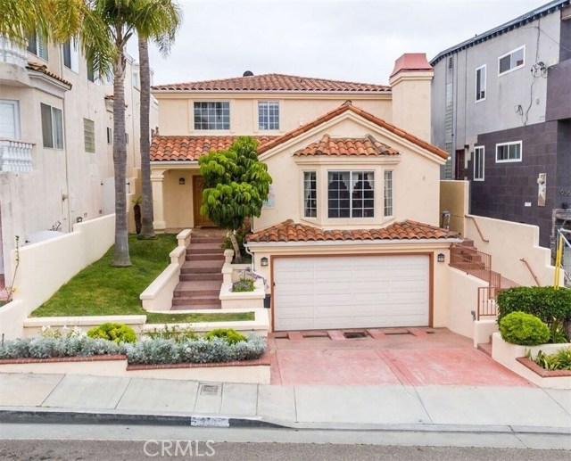 938 18th Street, Hermosa Beach, California 90254, 4 Bedrooms Bedrooms, ,3 BathroomsBathrooms,Residential,Sold,18th,SB18151791