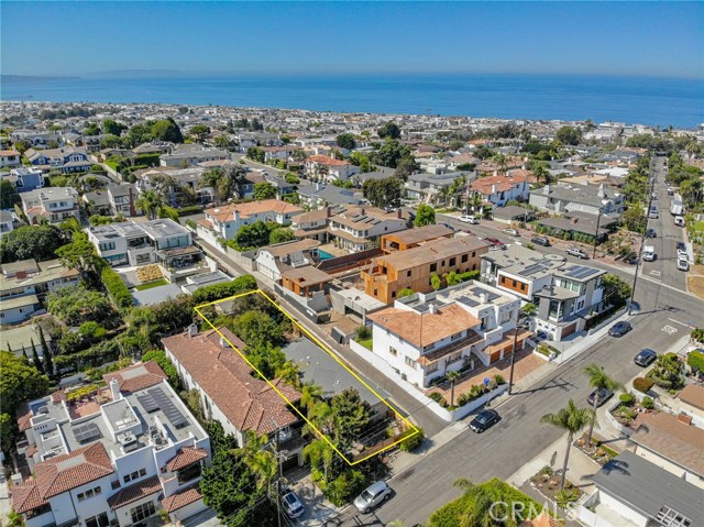 818 11th Street, Manhattan Beach, California 90266, 3 Bedrooms Bedrooms, ,2 BathroomsBathrooms,Residential,Sold,11th,SB20165873