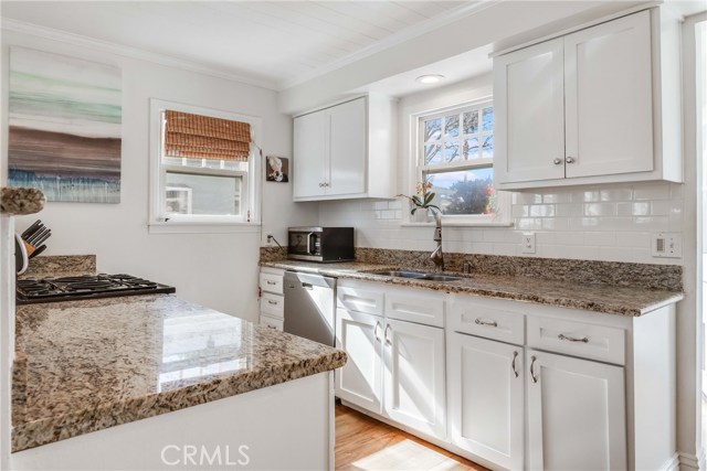 3613 Oak Avenue, Manhattan Beach, California 90266, 3 Bedrooms Bedrooms, ,2 BathroomsBathrooms,Residential,Sold,Oak,SB21018424