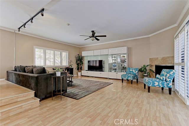 105 Irena Avenue, Redondo Beach, California 90277, 3 Bedrooms Bedrooms, ,3 BathroomsBathrooms,Residential,Sold,Irena,SB17195554