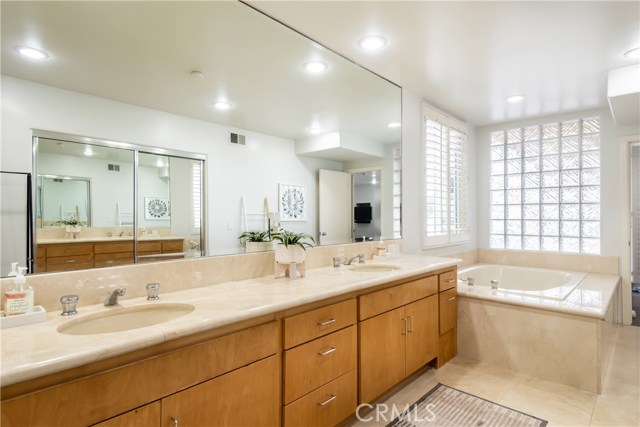 224 14th Street, Manhattan Beach, California 90266, 4 Bedrooms Bedrooms, ,4 BathroomsBathrooms,Residential,Sold,14th,SB19152131