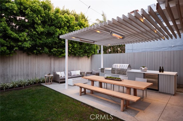 2912 Palm Avenue, Manhattan Beach, California 90266, 4 Bedrooms Bedrooms, ,2 BathroomsBathrooms,Residential,Sold,Palm,SB21015344