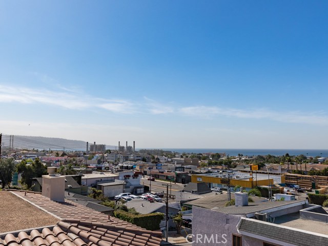 842 8th Street, Hermosa Beach, California 90254, 4 Bedrooms Bedrooms, ,2 BathroomsBathrooms,Residential,Sold,8th,SB19252569