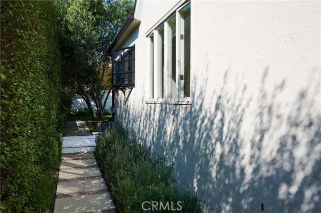 925 15th Place, Hermosa Beach, California 90254, 2 Bedrooms Bedrooms, ,1 BathroomBathrooms,Residential,Sold,15th,SB20221985