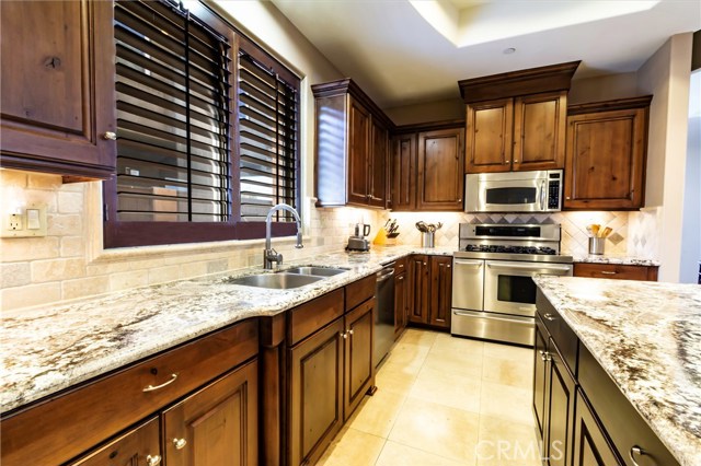 2204 Plant Avenue, Redondo Beach, California 90278, 4 Bedrooms Bedrooms, ,2 BathroomsBathrooms,Residential,Sold,Plant,SB19037845