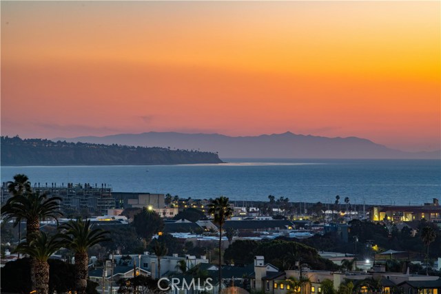 942 15th Street, Hermosa Beach, California 90254, 4 Bedrooms Bedrooms, ,2 BathroomsBathrooms,Residential,Sold,15th,SB20137355