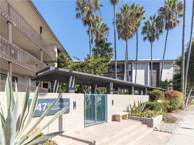 447 Herondo Street, Hermosa Beach, California 90254, 2 Bedrooms Bedrooms, ,1 BathroomBathrooms,Residential,Sold,Herondo,SB20222028