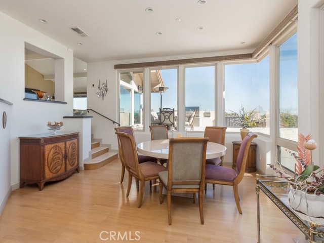 3276 Crownview Drive, Rancho Palos Verdes, California 90275, 4 Bedrooms Bedrooms, ,4 BathroomsBathrooms,Residential,Sold,Crownview,PV19046199