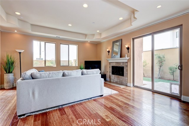 2021 Gates Avenue, Redondo Beach, California 90278, 4 Bedrooms Bedrooms, ,3 BathroomsBathrooms,Residential,Sold,Gates,SB18274238